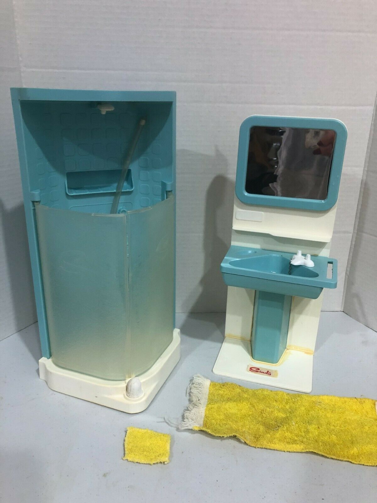 Vintage Sindy Marx Doll Playset Furniture Retro Blue Bathroom Shower + Sink