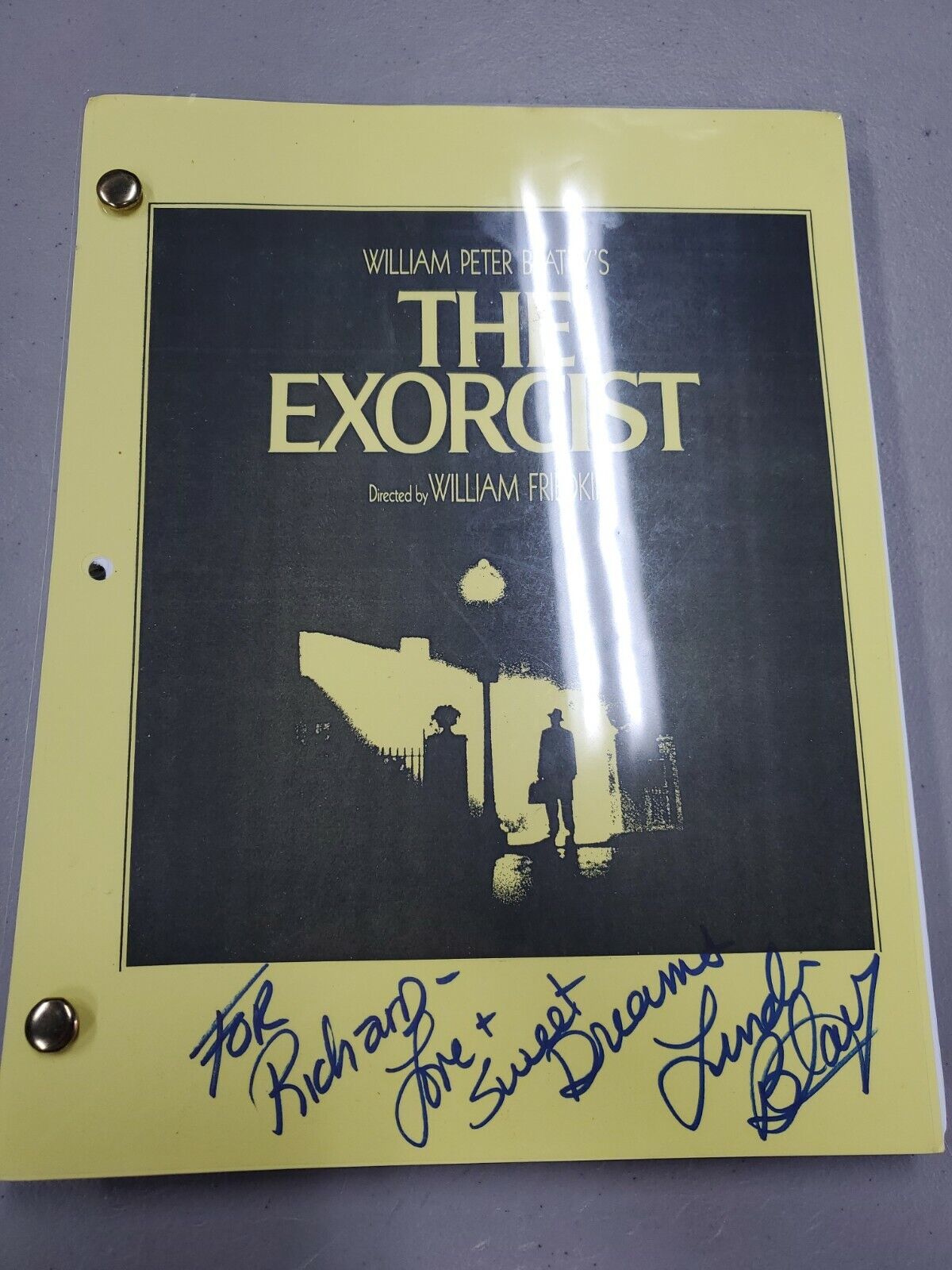 Linda Blair Signed "the Exorcist" Movie Full Script Autograph Inscribed H4