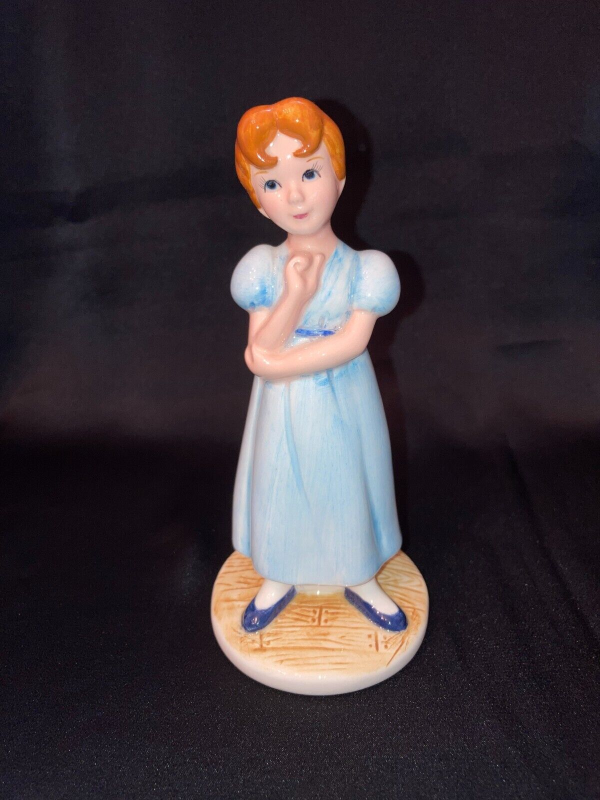 Vintage Walt Disney Wendy From Peter Pan Porcelain Figurine - Mint Condition