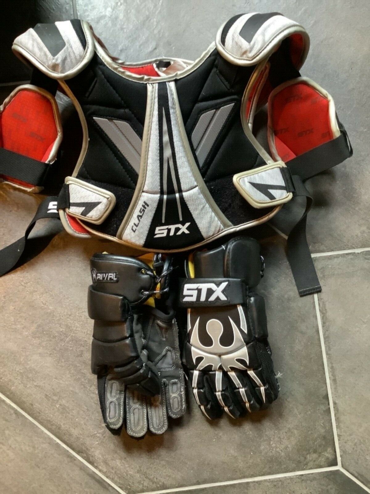 Stx Lacrosse Rival Gloves, Men’s L And Clash Shoulder Pads M